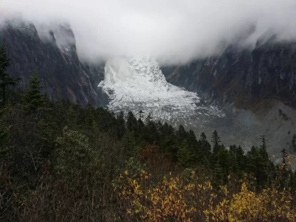海螺溝旅游
